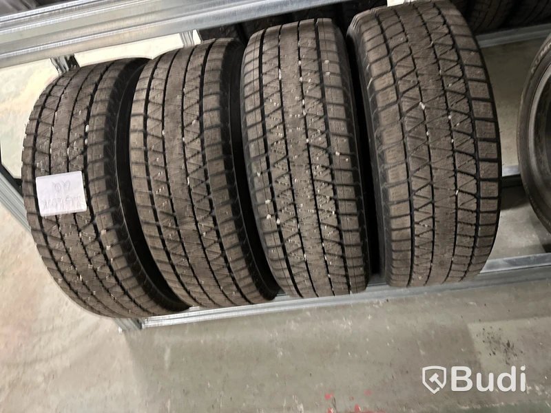 4 st. Vinterhjul Bridgestone 225/60 R17 103S