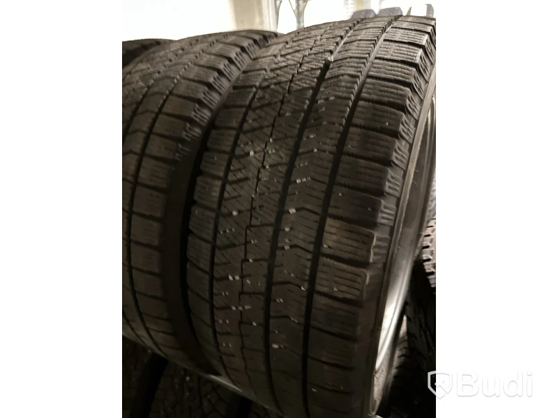 4 st. Vinterhjul Bridgestone 205/55 R16 94T