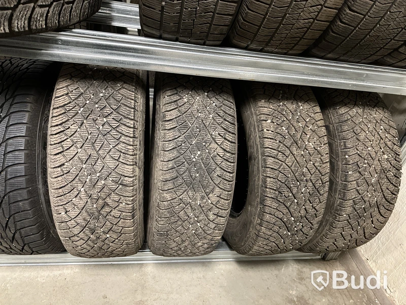 4 st. Vinterdäck Nokian tyres hakkapeliitta r5 suv 245/65 R17