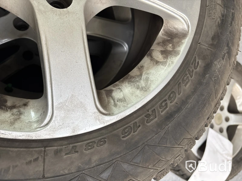 4 st. Vinterhjul Pirelli 215/65R16 98T