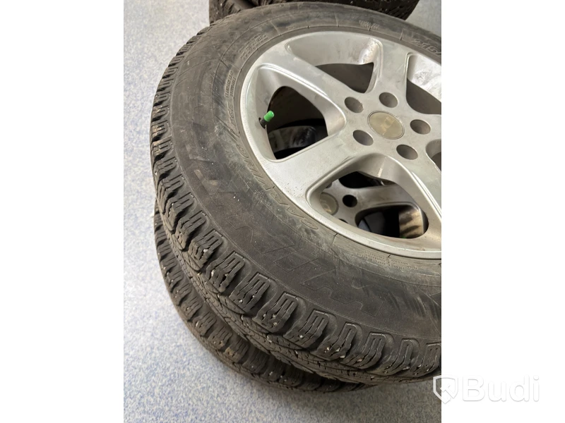 4 st. Vinterhjul Pirelli 215/65R16 98T