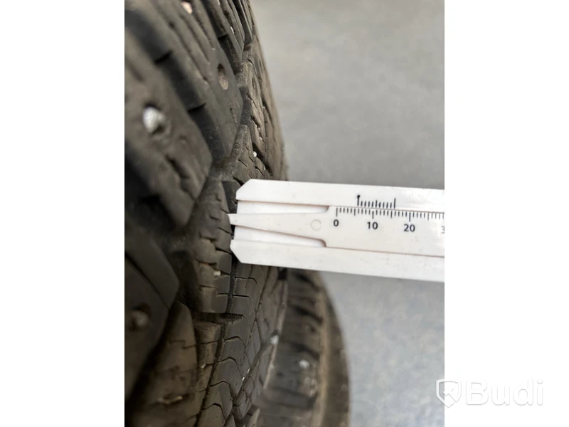 4 st. Vinterhjul Pirelli 215/65R16 98T