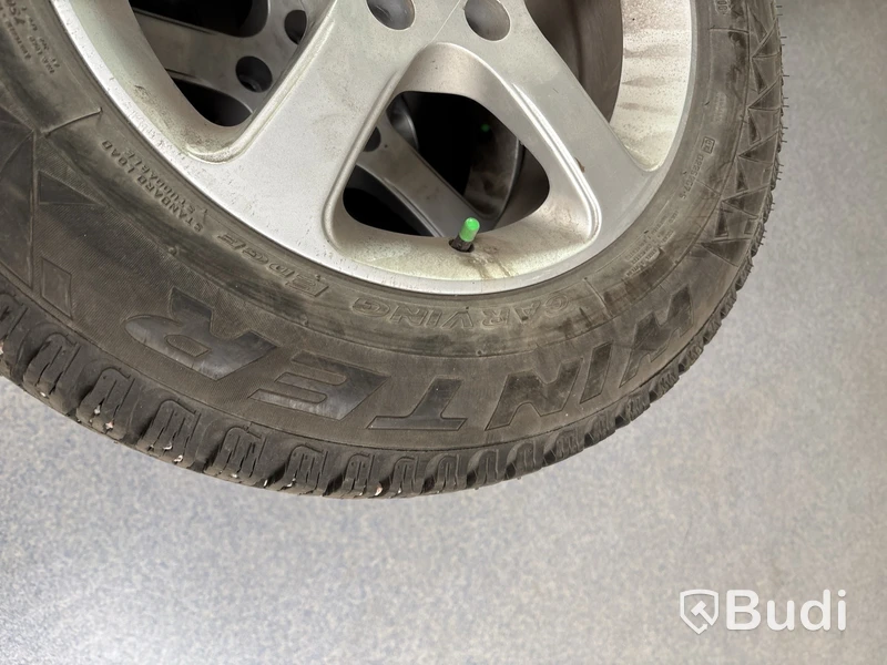 4 st. Vinterhjul Pirelli 215/65R16 98T