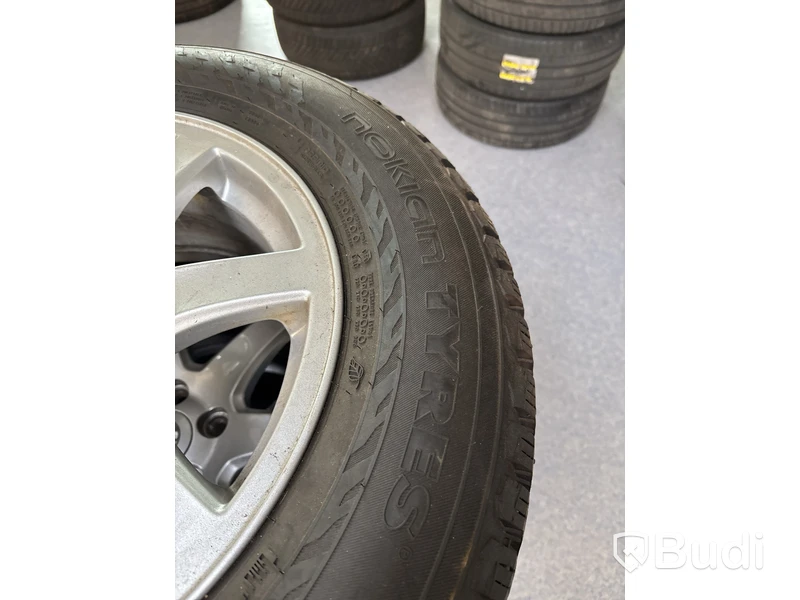 4 st. Vinterhjul Nokian 215/65R16