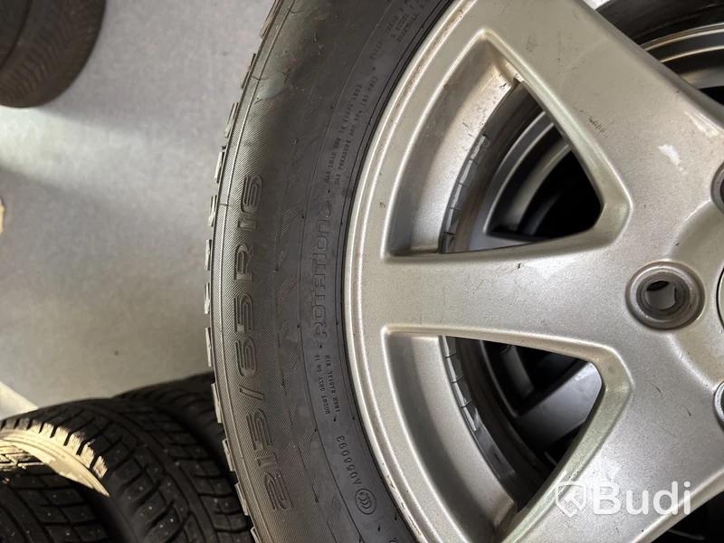 4 st. Vinterhjul Nokian 215/65R16