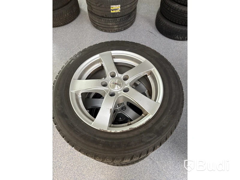 4 st. Vinterhjul Kumho 205/60R16 96T XL