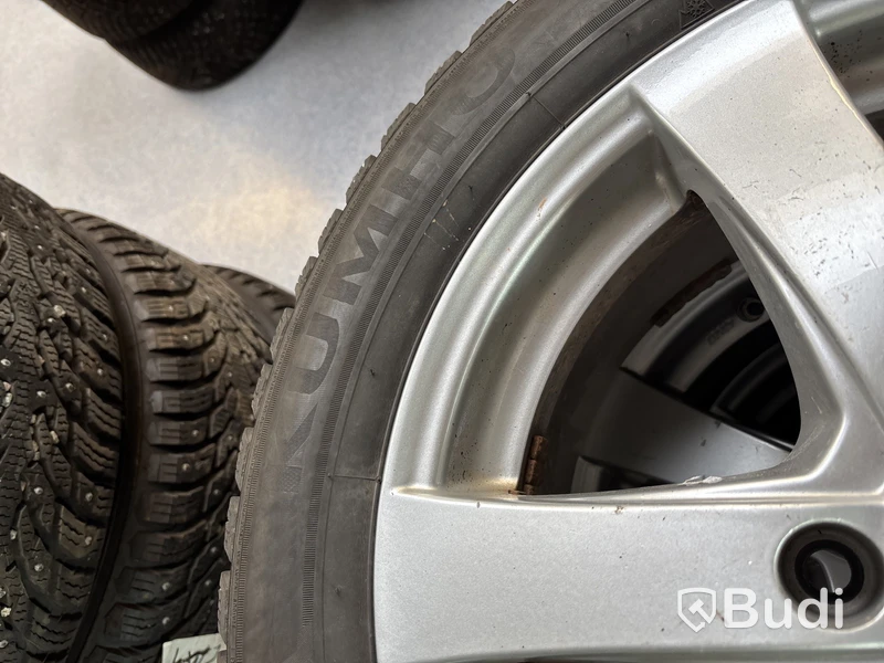 4 st. Vinterhjul Kumho 205/60R16 96T XL