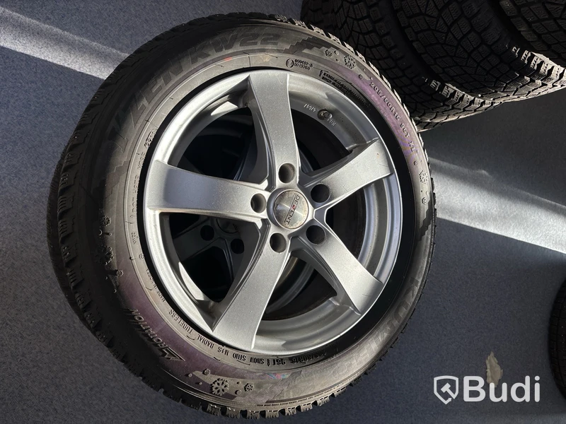 4 st. Vinterhjul Kumho 205/60R16 96T XL