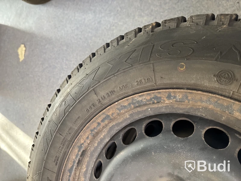 4 st. Vinterhjul Maxxis 215/65R16 98Q