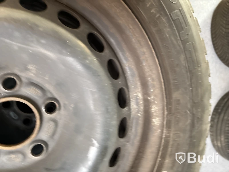 4 st. Vinterhjul Maxxis 215/65R16 98Q