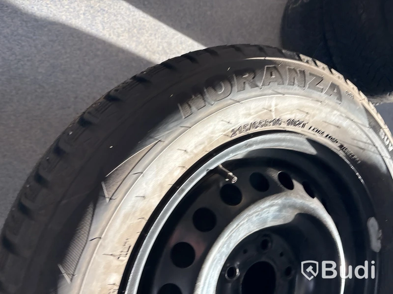4 st. Vinterhjul Bridgestone 215,65R16 102T