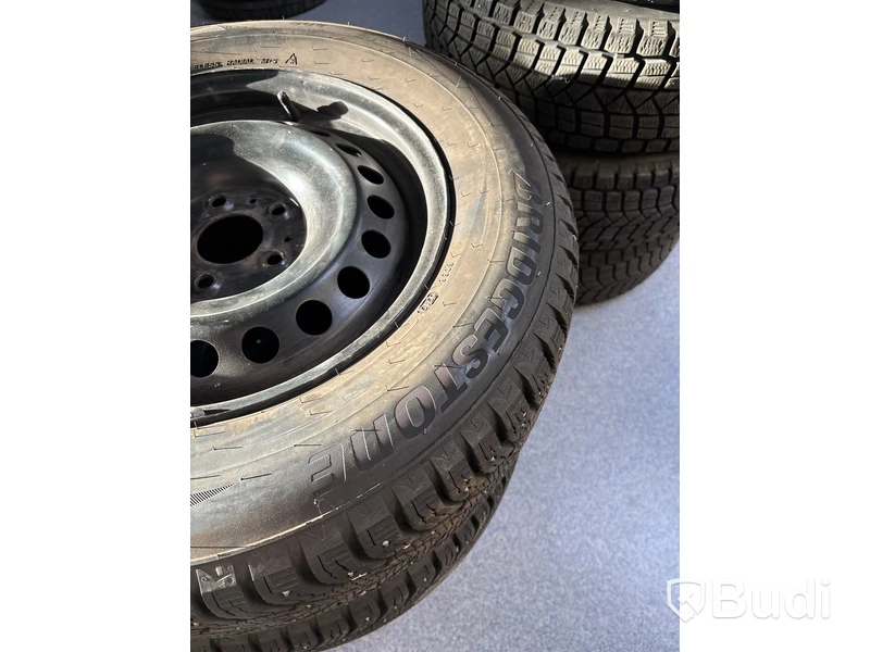 4 st. Vinterhjul Bridgestone 215,65R16 102T