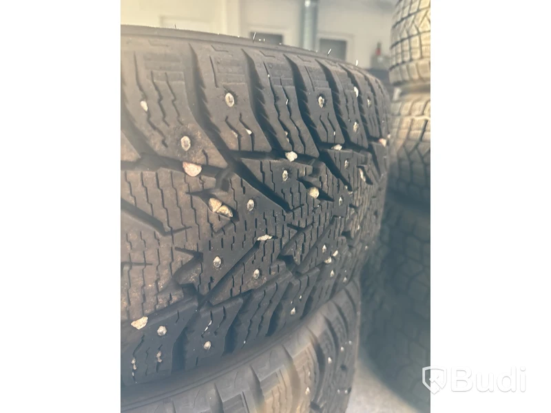 4 st. Vinterhjul Bridgestone 215,65R16 102T