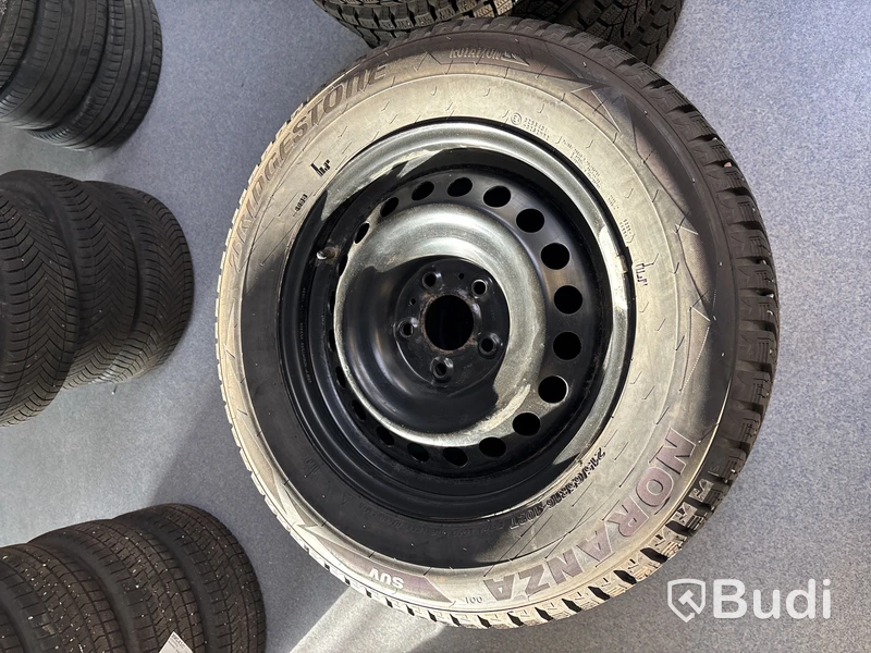 4 st. Vinterhjul Bridgestone 215,65R16 102T