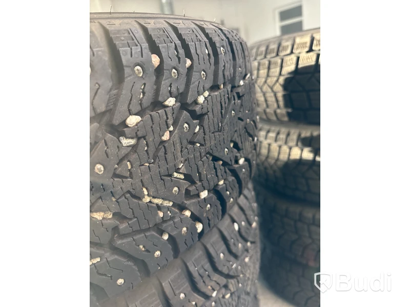 4 st. Vinterhjul Bridgestone 215,65R16 102T