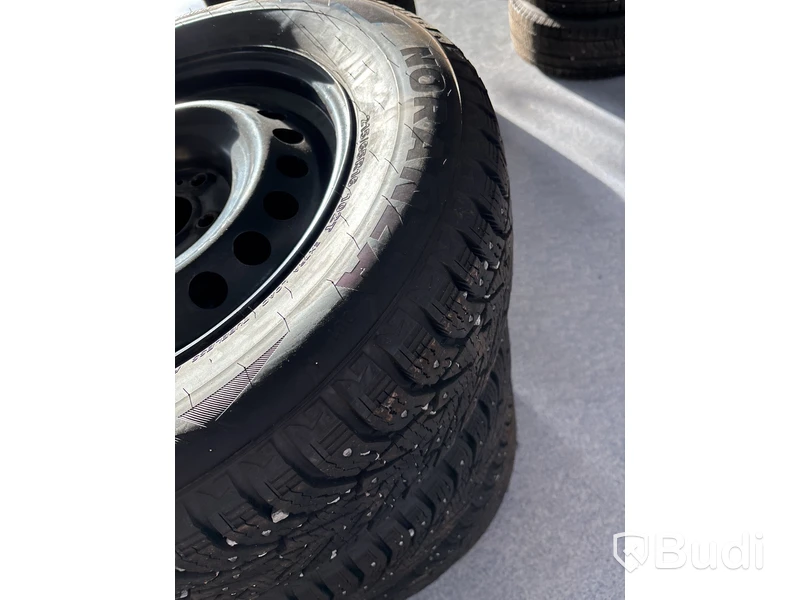 4 st. Vinterhjul Bridgestone 215,65R16 102T
