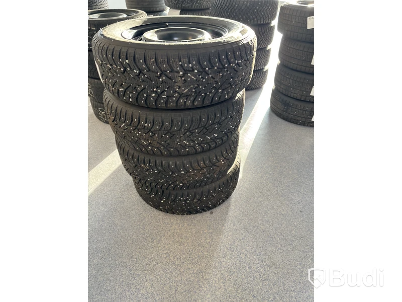 4 st. Vinterhjul Bridgestone 215,65R16 102T