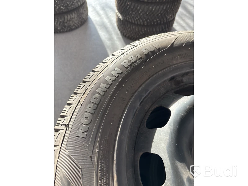 4 st. Vinterhjul Nokian 215/65R16 102R XL