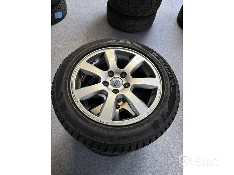 4 st. Vinterhjul Kumho 205/55R16 94T