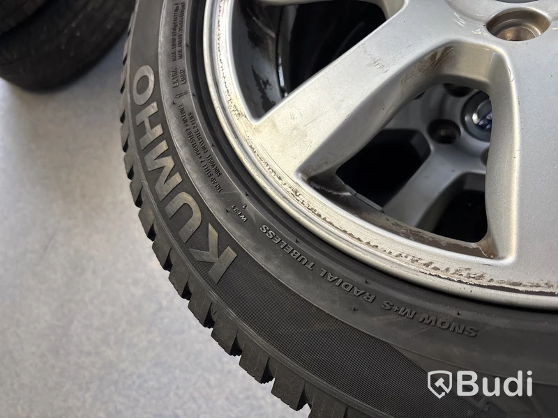 4 st. Vinterhjul Kumho 205/55R16 94T