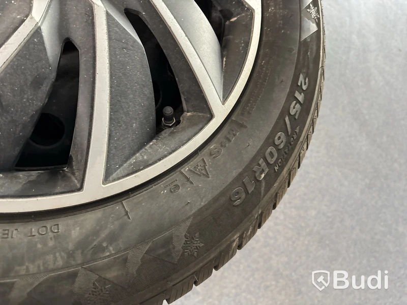4 st. Vinterdäck Tracmax 215/60R16