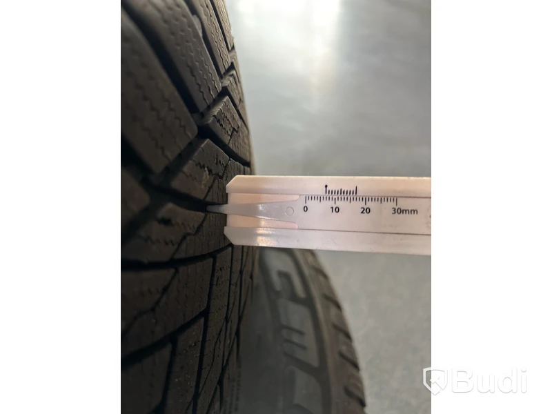 4 st. Vinterdäck Tracmax 215/60R16