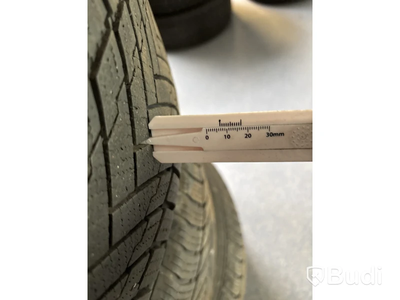 4 st. Vinterdäck Tracmax 215/60R16