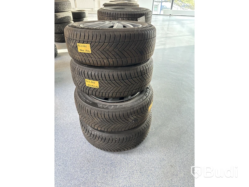4 st. Vinterdäck Tracmax 215/60R16