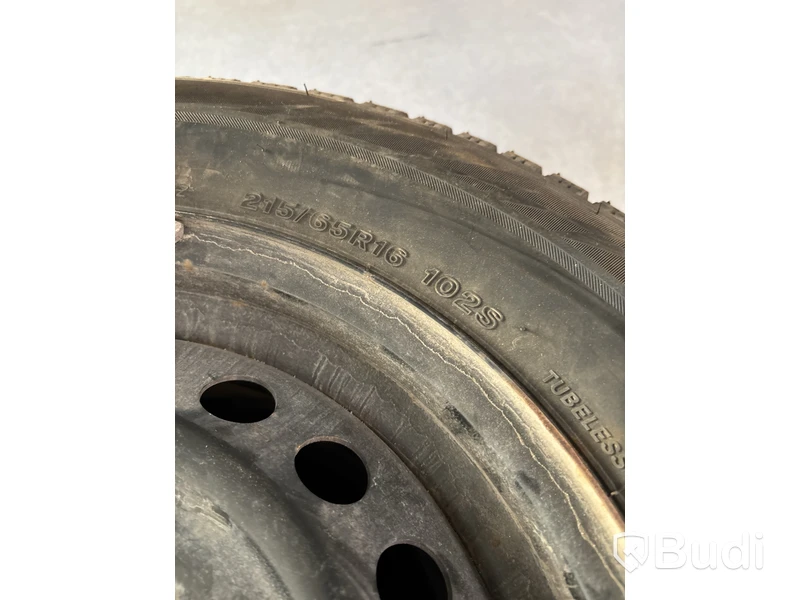 4 st. Vinterhjul Bridgestone 215/65R16 102S