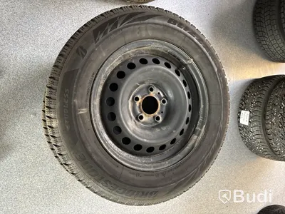 4 st. Vinterhjul Bridgestone 215/65R16 102S