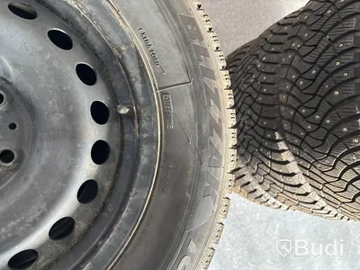 4 st. Vinterhjul Bridgestone 215/65R16 102S