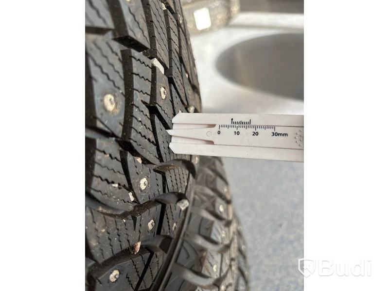4 st. Vinterhjul Falken 215/65R16 102T