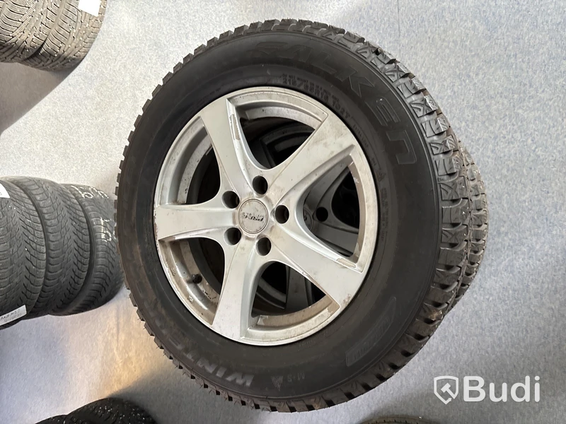 4 st. Vinterhjul Falken 215/65R16 102T