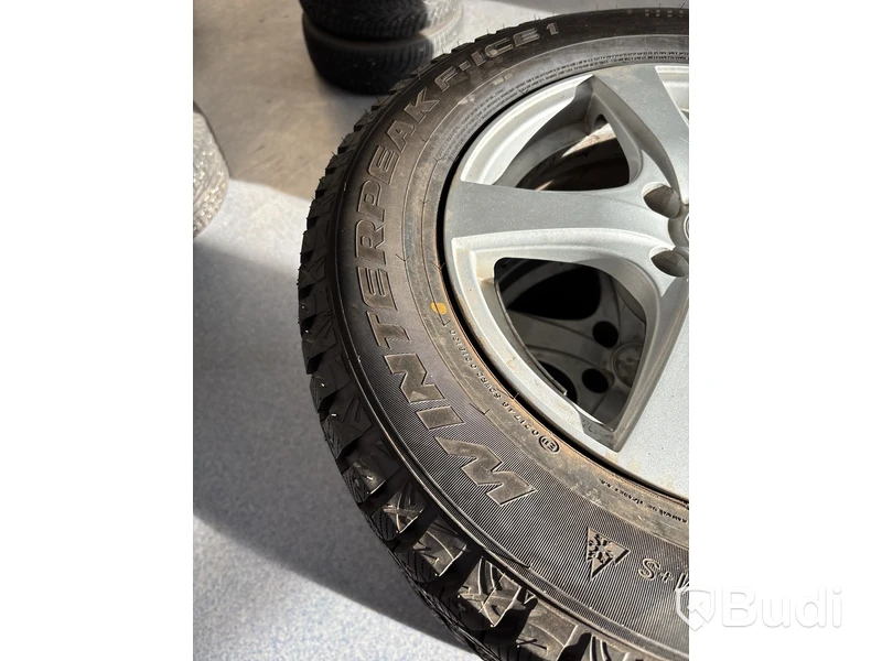 4 st. Vinterhjul Falken 215/65R16 102T