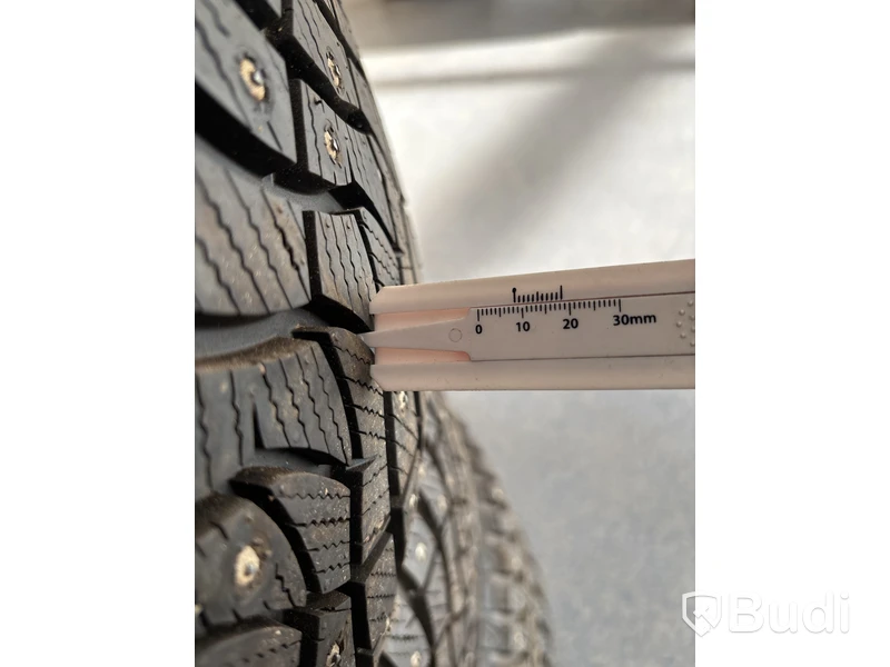 4 st. Vinterhjul Falken 215/65R16 102T