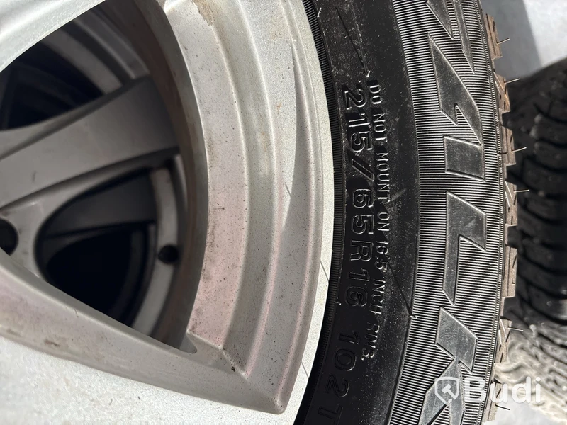 4 st. Vinterhjul Falken 215/65R16 102T