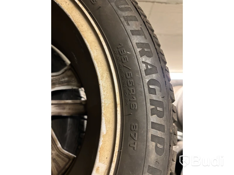 4 st. Vinterhjul Goodyear 195/55R16 87T