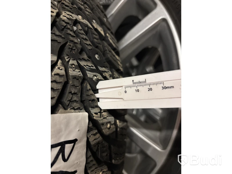 4 st. Vinterhjul Nokian 205/55R17