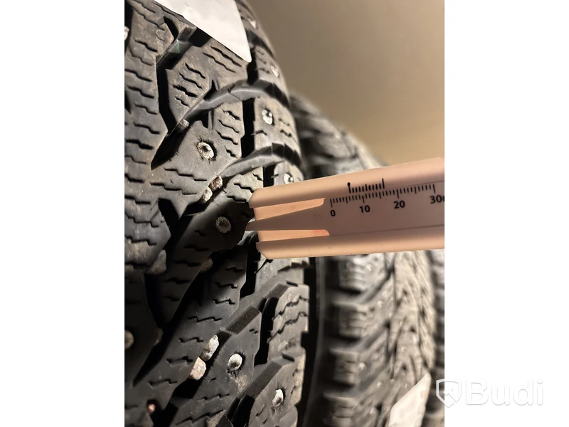 4 st. Vinterhjul Nokian 205/55R17