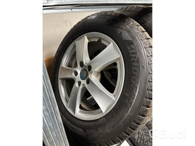 4 st. Vinterhjul Bridgestone 225/65R17 102S