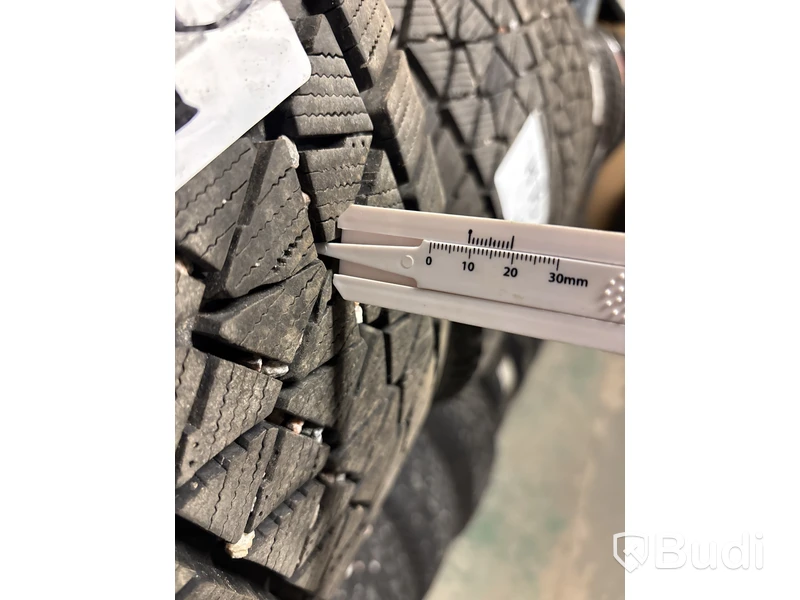 4 st. Vinterhjul Bridgestone 225/65R17 102S