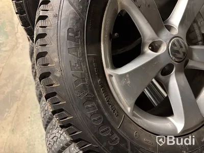 4 st. Vinterhjul Goodyear 215/55R16 102T