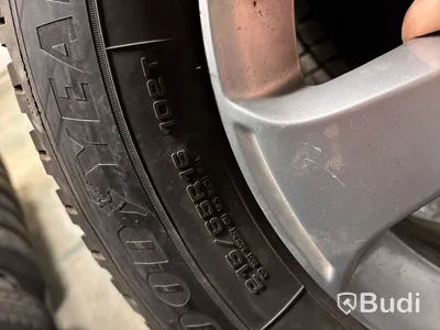 4 st. Vinterhjul Goodyear 215/55R16 102T