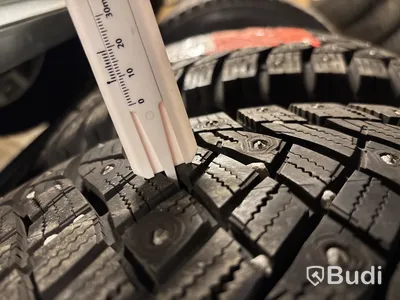 4 st. Vinterhjul Goodyear 215/55R16 102T