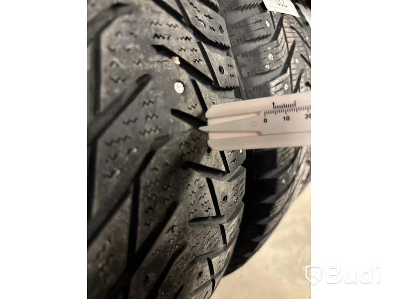 4 st. Vinterhjul Salin 215/65R16 102T