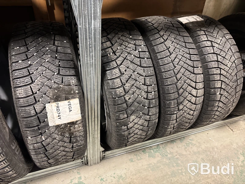 4 st. Vinterhjul Pirelli 205/55R16 94T