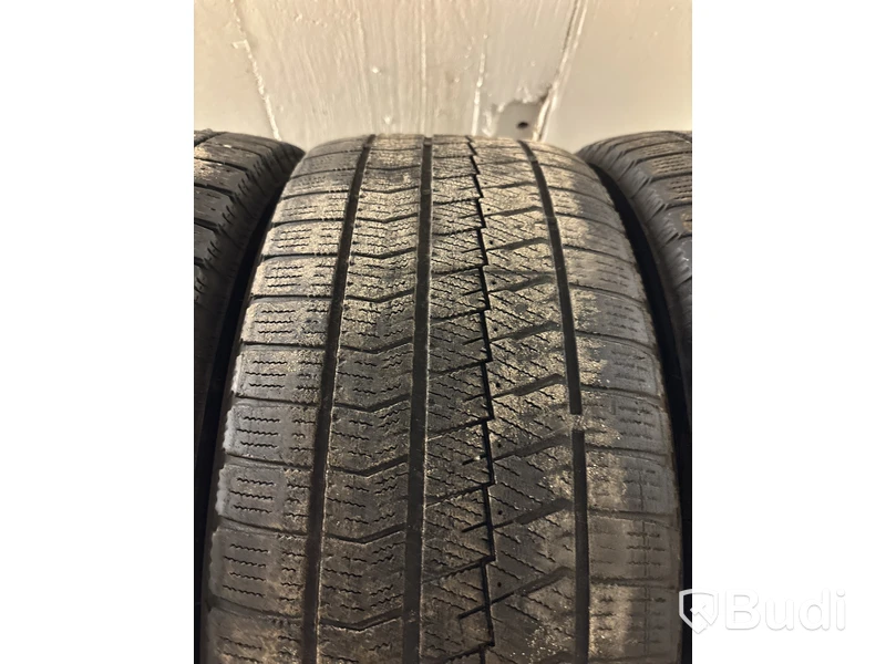 4 st. Vinterhjul Bridgestone 205/55R16 94T