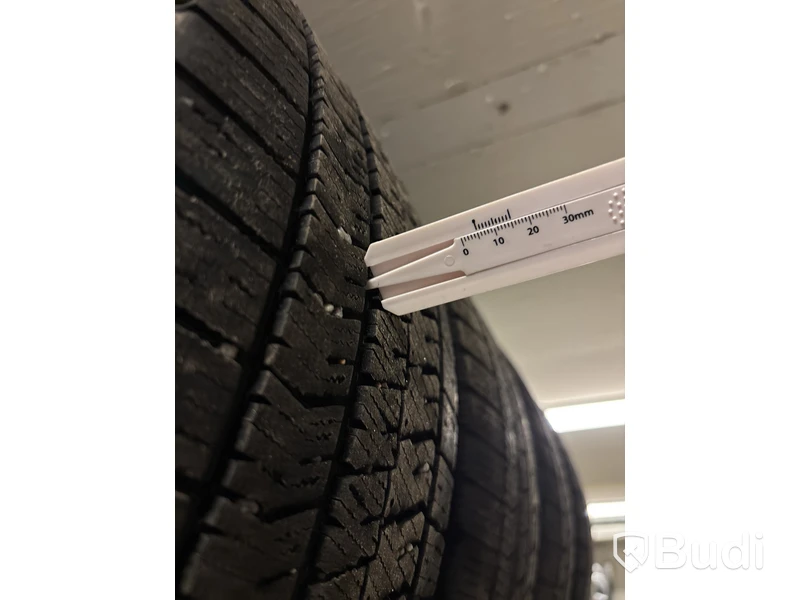 4 st. Vinterhjul Bridgestone 205/55R16 94T