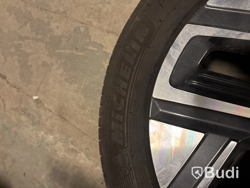 4 st. Sommarhjul Michelin 215/55R17