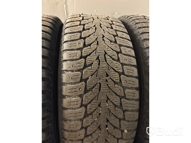 4 st. Vinterhjul Kumo 215/55R17 98T